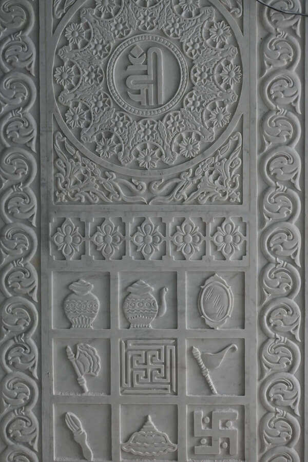 Traditional Marble Carving Process - Master Craftsman Creating Jain Temple Architecture