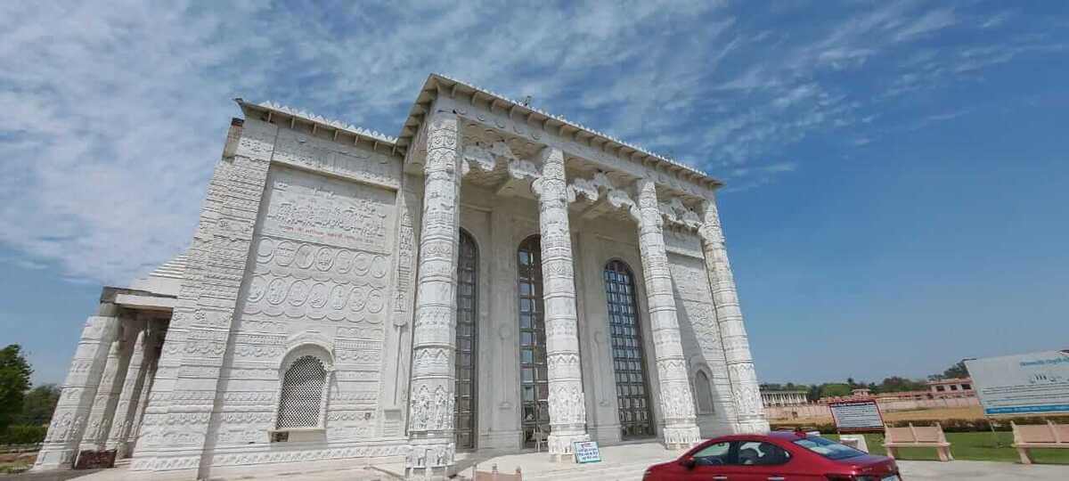 Jambudweep Marble Temple - Jain Mandir Hastinapur with Tirthankar Bhagwan Idols
